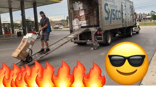 Sysco driver making a delivery! Just another foodservice driver getting the job done! #localtrucking