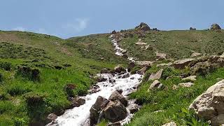 Siirt Pervari Ilçesinde Muhteşem Yerler Keşfettik Havası Doğasıyla Insanı Rahatlatıyor