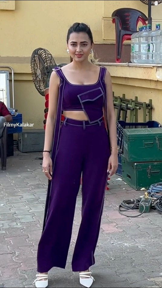 Of lately, #tejaswiprakash is slaying in bright hues making our days brighter ? #filmykalakar