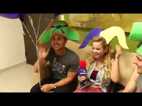 Entrevista con Carlos Pena & Kendall Schmidt en Plan B