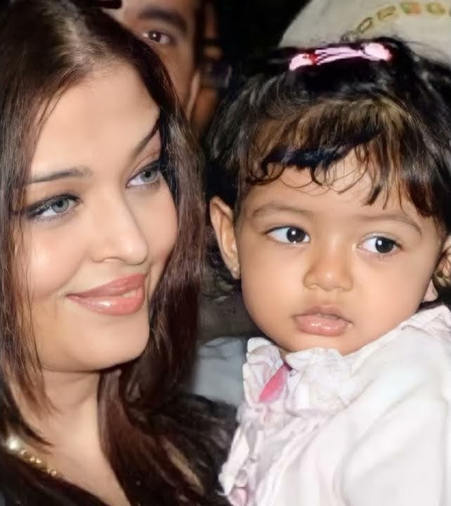 CUTE & BEAUTIFUL PHOTOS OF BABY AARADHYA 😍💕// OLD PHOTOS 💞// #AishDaughter // #Status