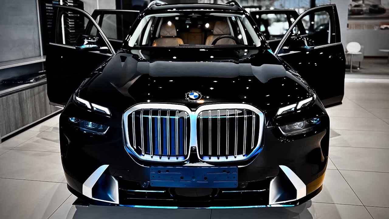 2025 BMW X7 - Grand Luxury SUV, Interior & Exterior