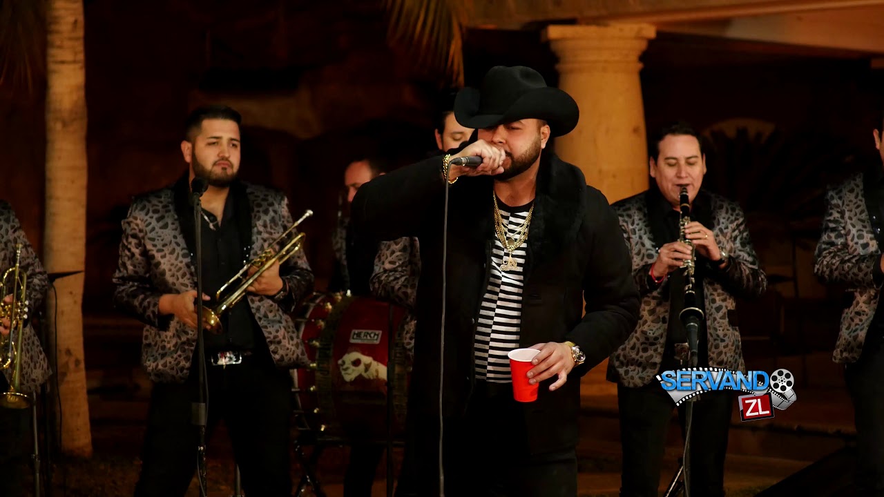 Watch Jesus Chaparro Ft. Adrian Chaparro Ft. La Decima Banda - La Reyerta (En Vivo 2019) on YouTube Watch Jesus Chaparro Ft. Adrian Chaparro Ft. La Decima Banda - La Reyerta (En Vivo 2019) on YouTube
