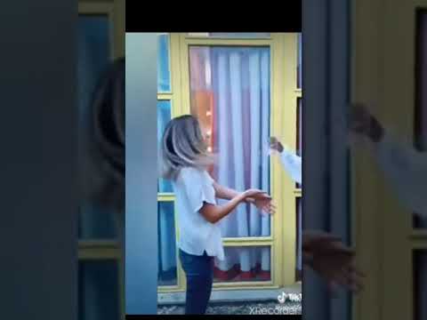 cemre solmaz ve Merve yalçın old video