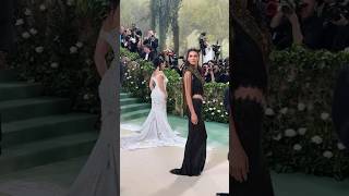 Kendall Jenner Llega A La #Metgala