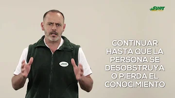 ¿Qué es lo primero que debe hacer en el caso de una víctima consciente con obstrucción completa de las vías respiratorias?