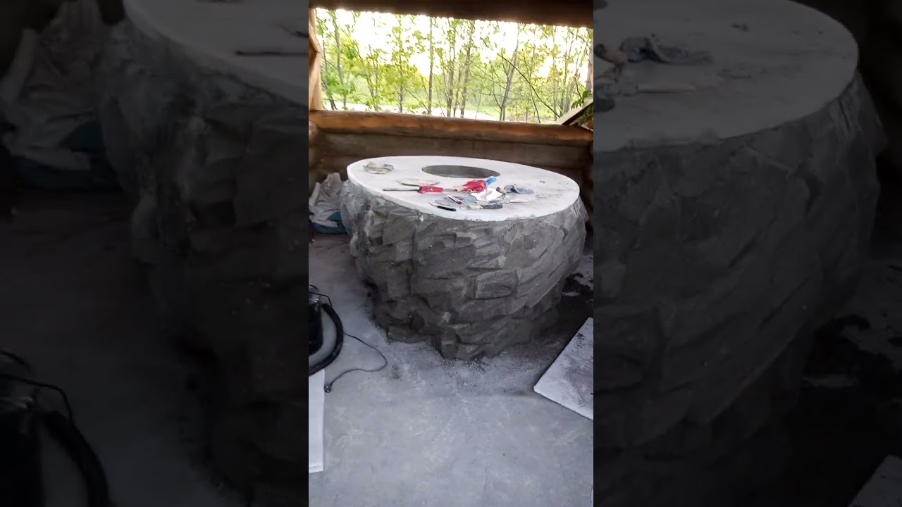 стол из артбетона 