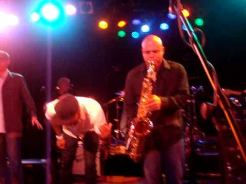 Grooveline Horns performing "Pah Parah" at The Roxy 10/10/09