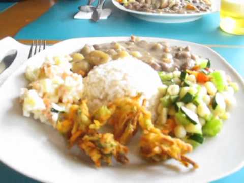 Cuenca Ecuador Restaurant for $2.50 (Good Affinity) Vegetarian