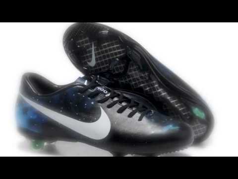 Nike Men's Mercurial Vapor XII Academy Cr7 Footbal Shoes