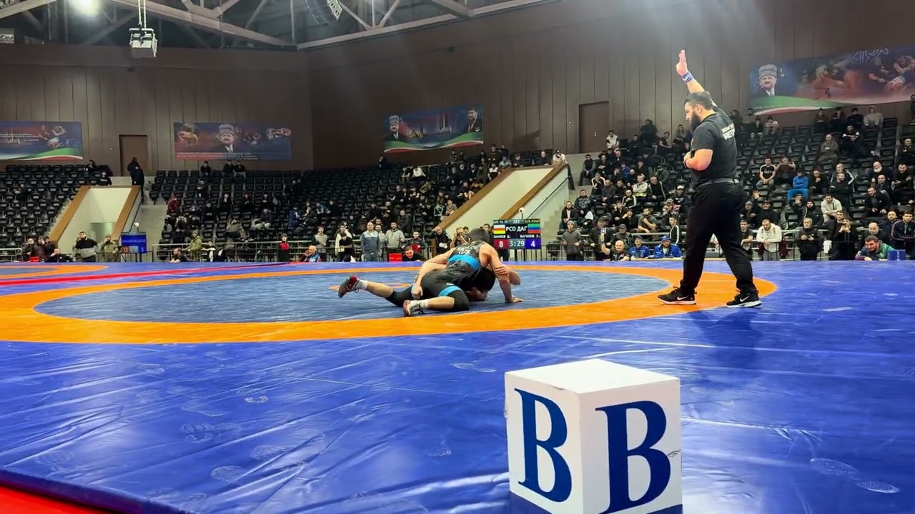 Супер бомбовый поединок Багилов.З - Ваниев Давид