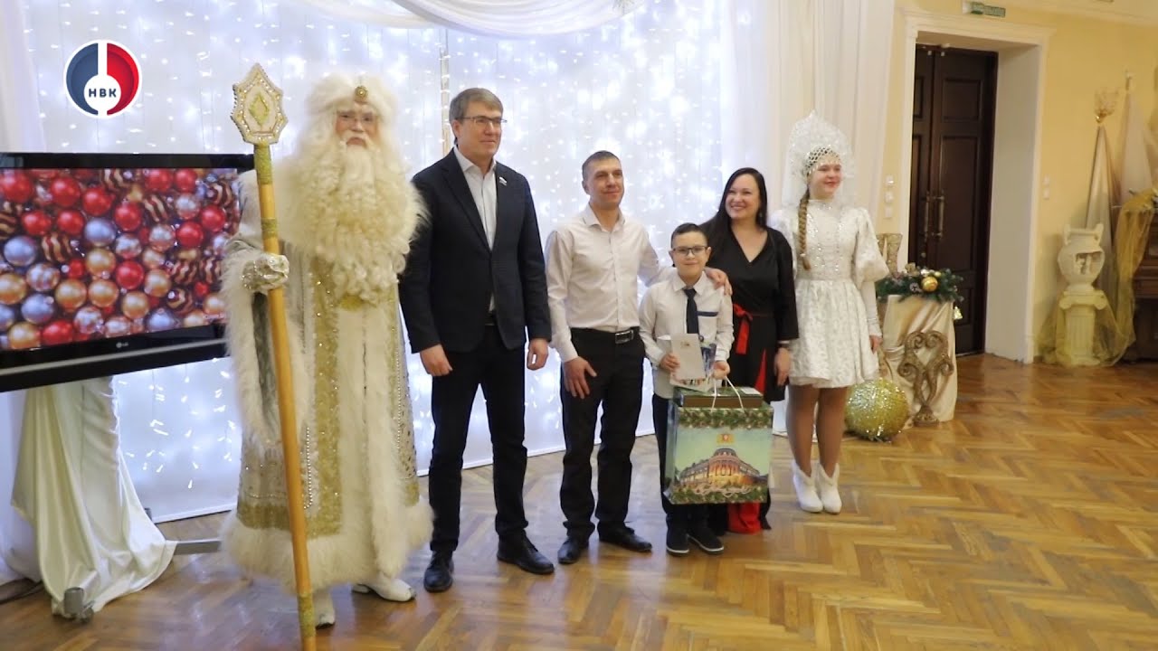 В рамках благотворительной акции «Ёлка желаний» состоялось торжественное вручение подарков детям