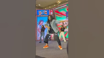 #mamithabaiju steals the show with her dance moves at #dudemovie trailer launch event