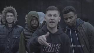 Risky Roadz Presents Ones To Watch Essex Cypher
Risky Roadz hit the roadz of Essex to catch up with some of its new up and coming talent cypher features: Calley, Tommy B, Rolla, TC, Braceman, Medz, Agz, Jay Brown, Shottaz, Ray, Mini Mac, and Combak Risky Roadz Presents Ones To Watch Essex Cypher