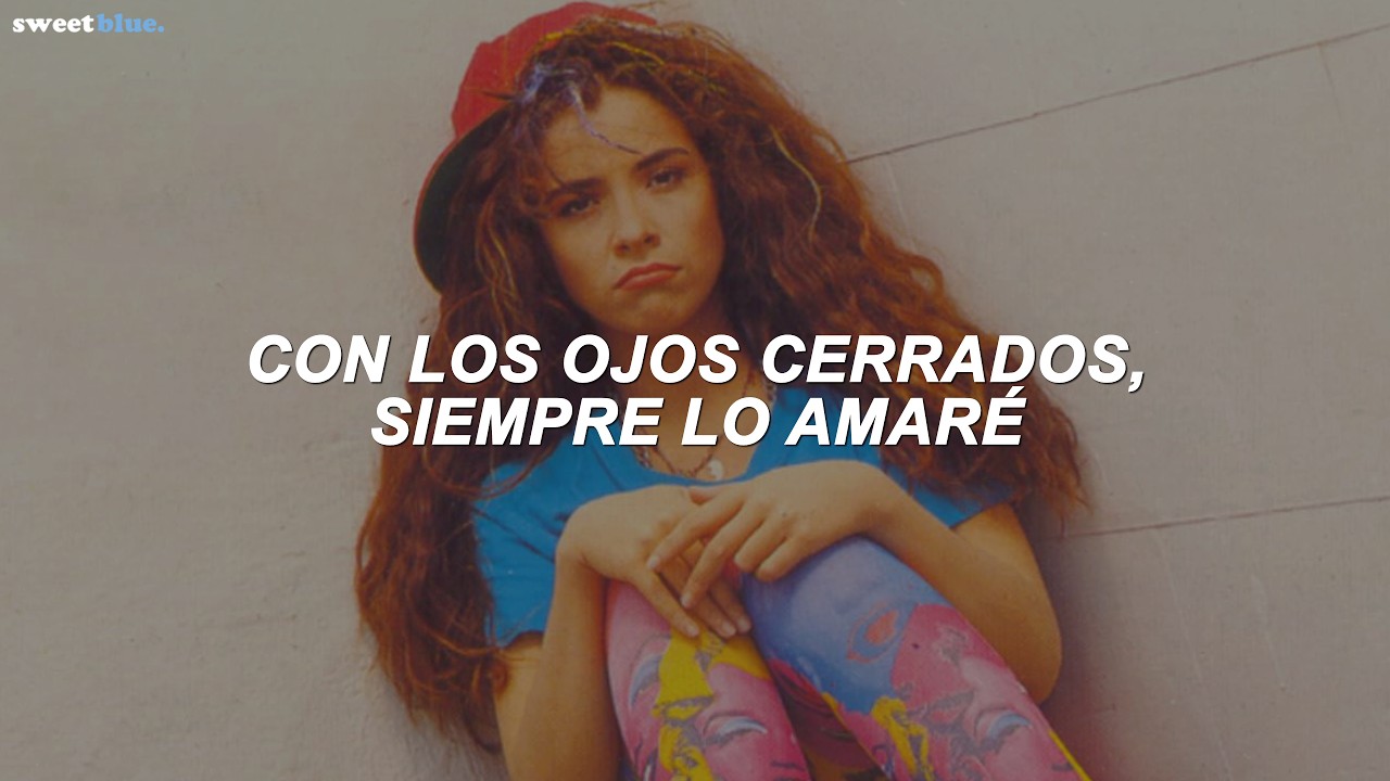 Gloria Trevi - Con los ojos cerrados (Letra/Lyrics)