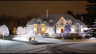 Snowfall White Christmas Night Lights and Cozy Homes Relaxing Ambient Blizzard Wind Sounds