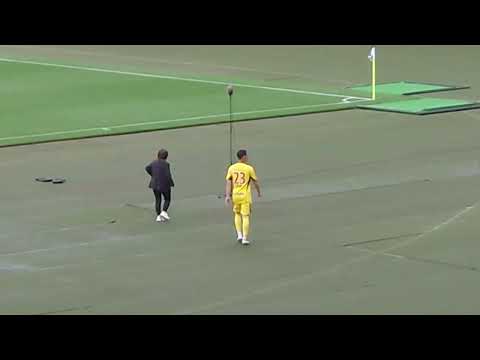 古巣ヴェルディゴール裏にあいさつに来るポープ ウィリアム選手 東京ヴェルディvsFC町田ゼルビア 味の素スタジアム 2023/5/13