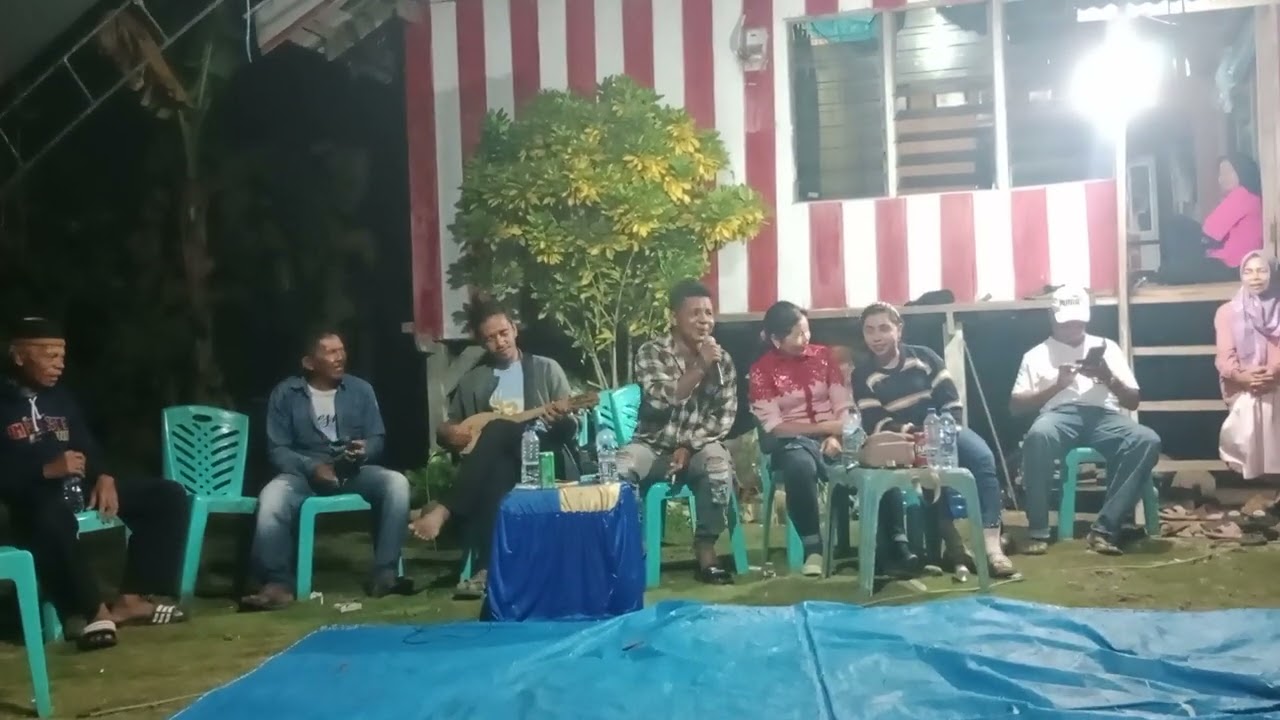 Gambus buton tengah,Di Desa Lalibo acara pingintan si INDAH, Di kediaman Bpk Abdul Karim(LA AGAMA)