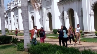 MANNEQUIN CHALLENGE IN PUBLIC PRANK On (Strangers) Girls