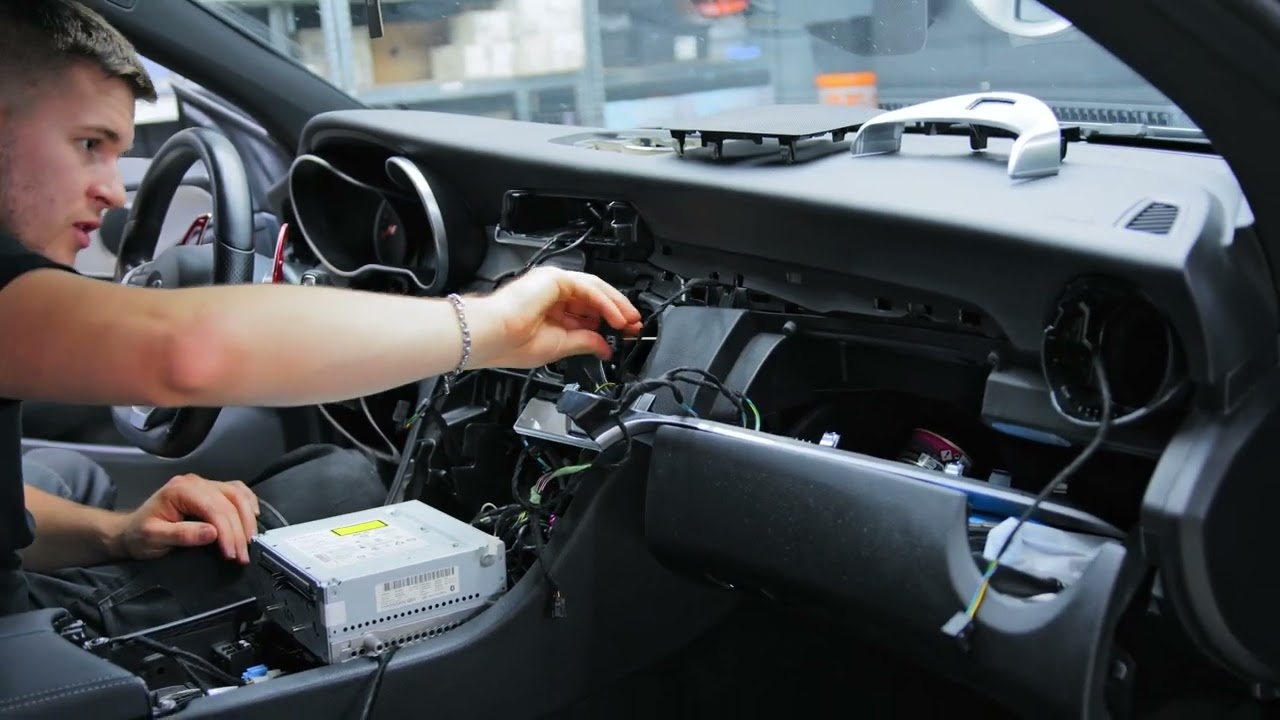 Beleuchtete Luftdüsen C-Klasse/GLC-Klasse W205/ W253 Einbauanleitung