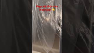 Dags Att Börja Riva Innertaket Efter Läckan