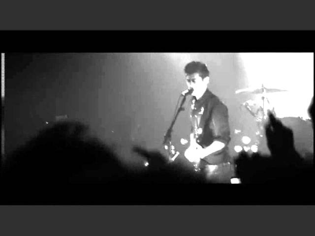 Arctic Monkeys - The Hellcat Spangled Shalalala - live 2012
