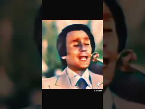 أنا كنت هواه وحبيبه روحي وقلبي حواليه لو كان الدمع يجيبه كنت أبكي العمر عليه