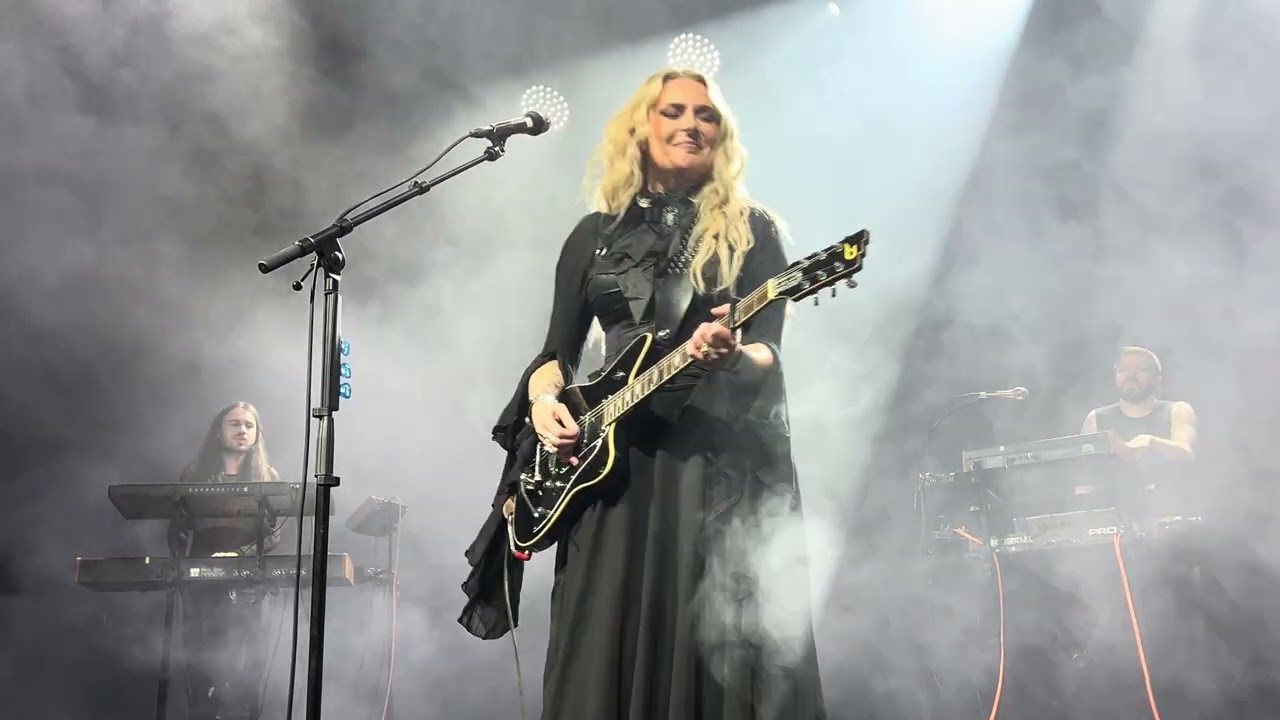 Eivør - Falling Free (Fållan - Stockholm 26/10/2025)