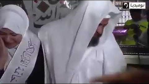دموع الفرح بختم القرآن الكريم ما شاء الله