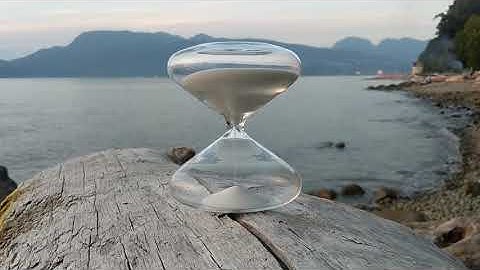 20 Minute Sand Clock On A Rocky Beach