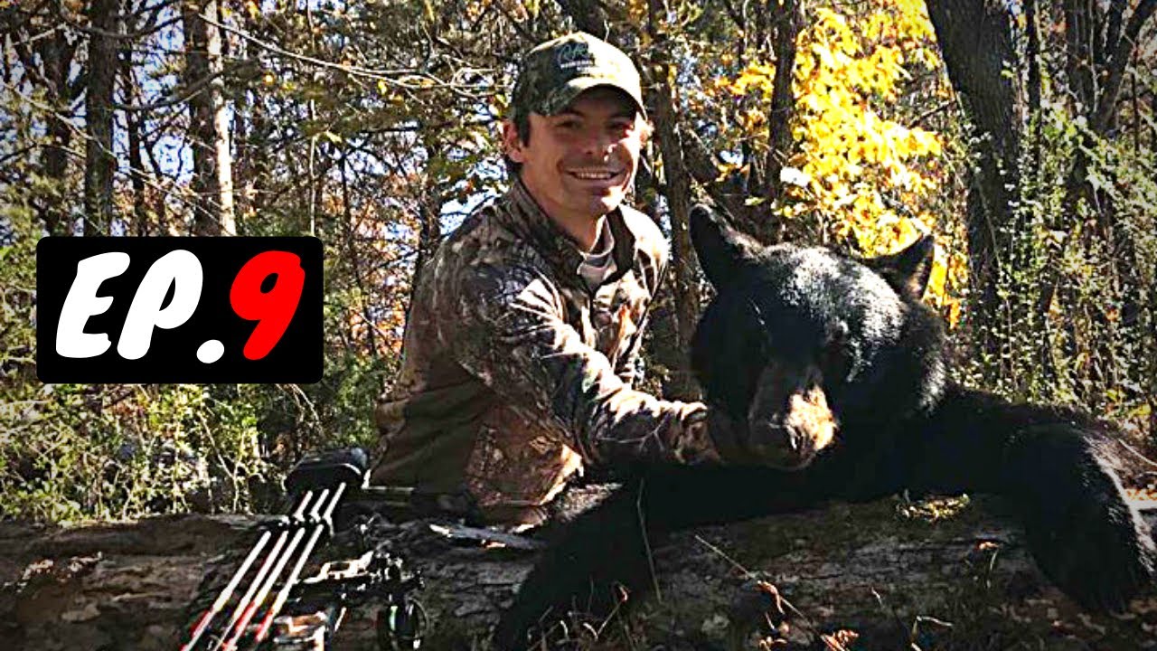 Bow Hunting Bear in North Carolina!!! (Self Filmed) YouTube