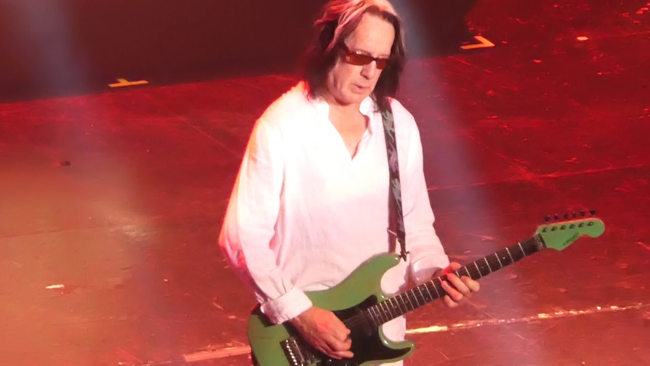 Todd Rundgren's Utopia - Trapped (The Wiltern, Los Angeles CA 5/29/18)