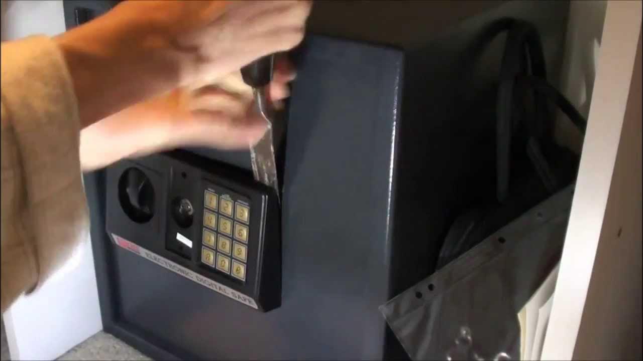 Сейф розетка. Мр155 какой размер сейфа нужен. Сейф видео ютуб. Сейф видео ютуб. Сейф грифон.