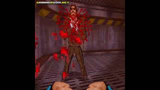 Sub Zero vs. inimigos de FPS de Macintosh no Doom #doom #short #doommods #mortalkombat #shorts
