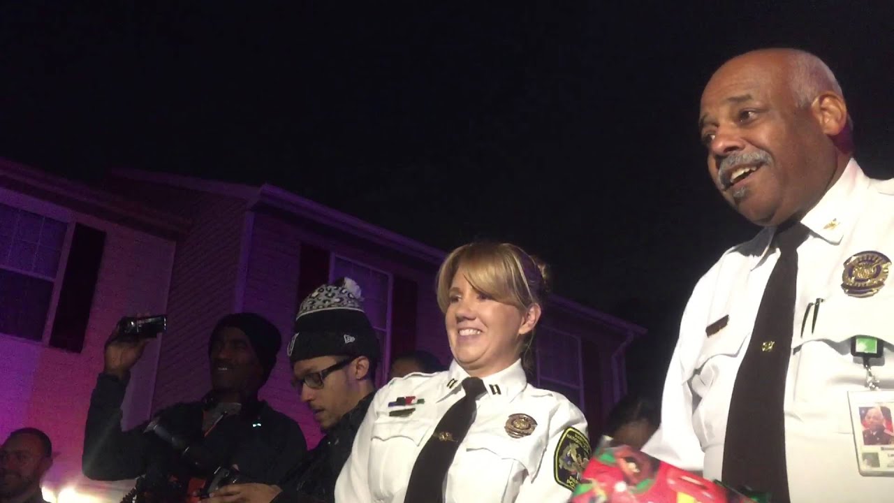 Maryland-National Capital Police Surprise Glenarden Family - YouTube