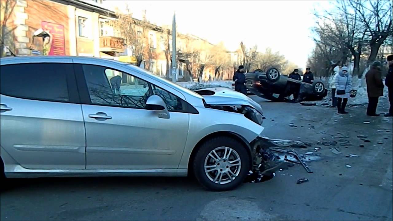 Мерседес перевернулся челябинск Мерседес перевернулся челябинск