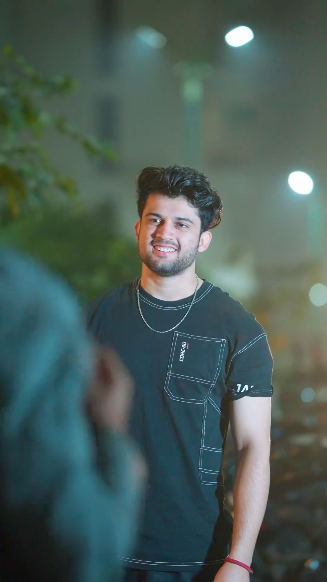 madad Karke dekho achha lagta hai ❤️?? #varunbundela #trendingshorts #shorts ￼