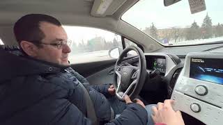 видео: Chevrolet Volt посадили кума за руль! картинка: Chevrolet Volt посадили кума за руль!