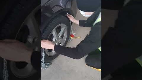 How to put snow chains on car tires? Explained by a professional from Mt Buller, VIC