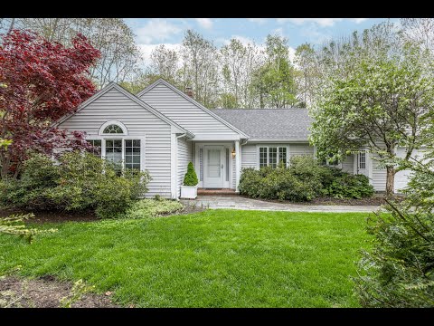 5 Honeysuckle Ln, Scarborough, ME home video tour