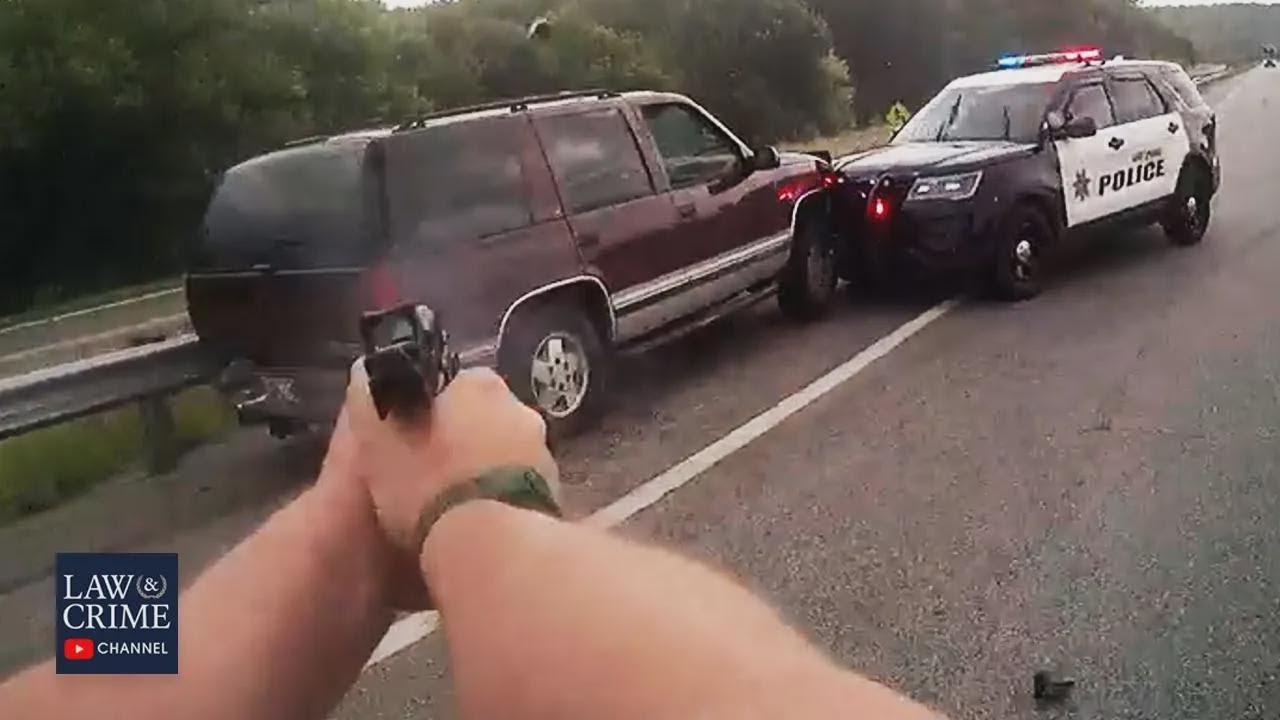Urmărire ca-n filme pe autostradă: Poliția din Oklahoma oprește un fugar cu focuri de armă