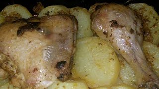 صينية الدجاج بالبطاطا في الفرن poulet au pomme de terre au four