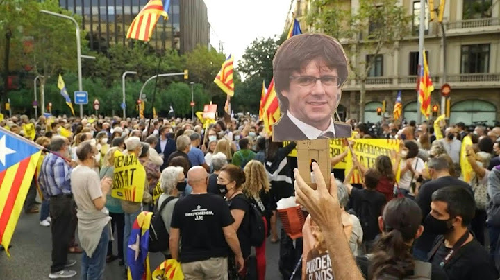 Barcelona demonstration denounces Carlos Puigdemont arrest in Sardinia | AFP
