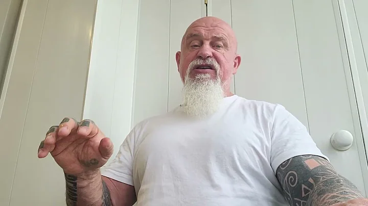 How a doctor exaggerates the picture of "coxarthrosis"