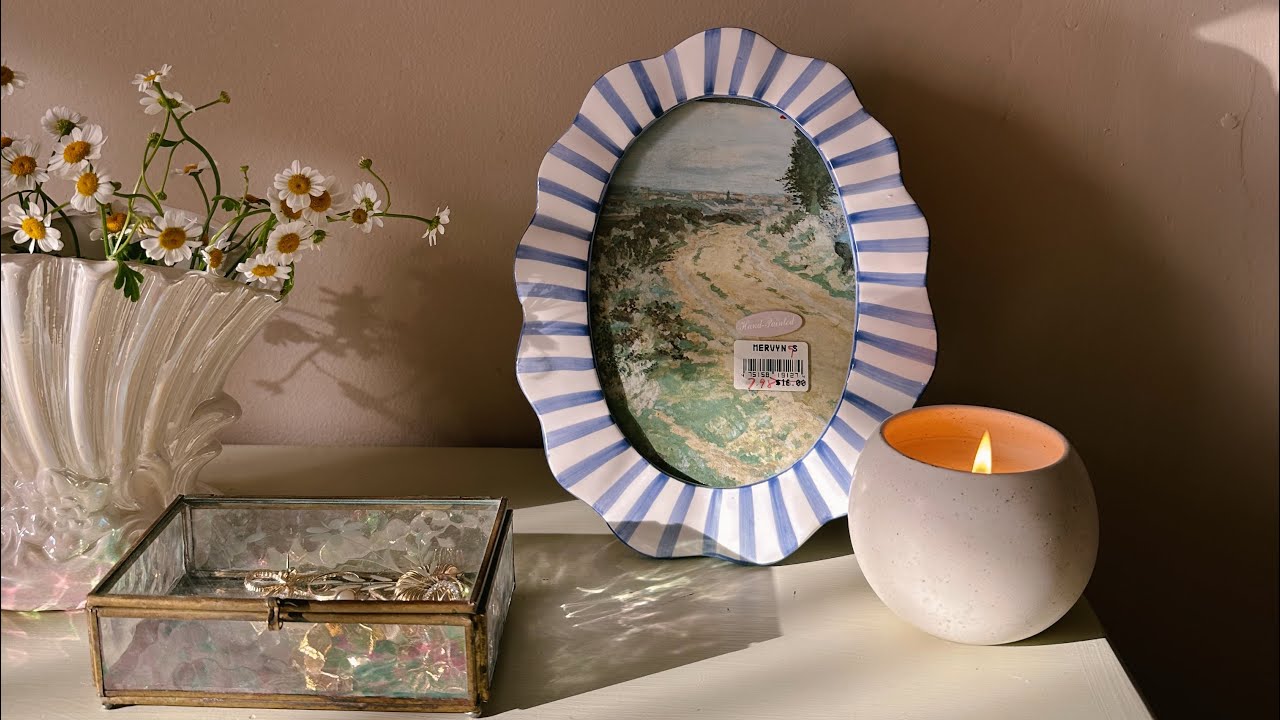 Comprando en el tianguis cosas para mi bazar