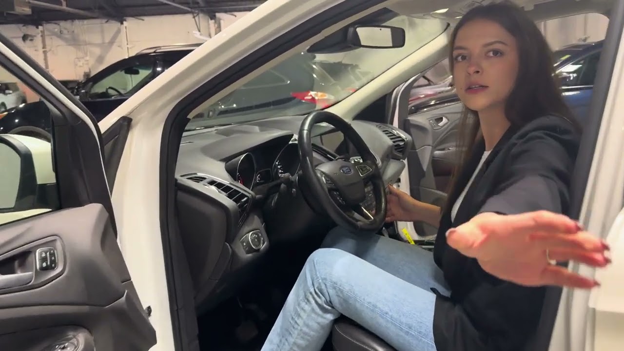 2017 Ford Escape long video at Edmonton Mitsubishi Dealer