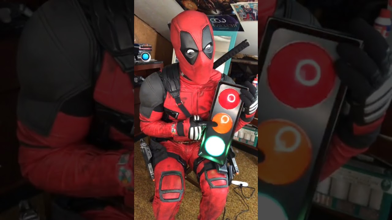Everyone needs one☺️#avengers#blindinglights#deadpool#onlineclass#humor#teacherlife#mood#lol#smart