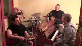 Miniatura de vídeo de "Martyn Barker's Tea Band Everybody's Carrying a Gun"