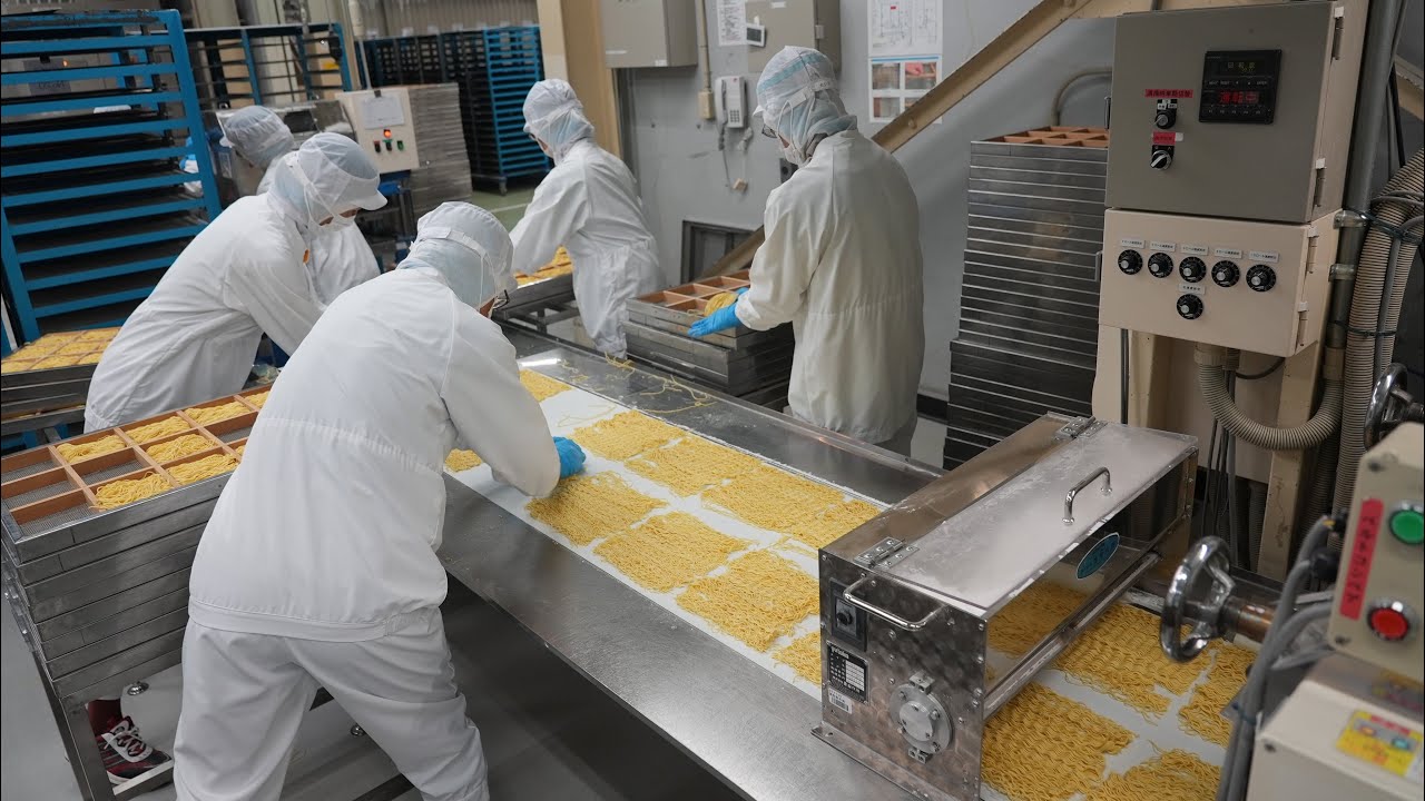 これぞ日本の味！北海道の巨大工場で作られる生ラーメンと寒干しラーメン