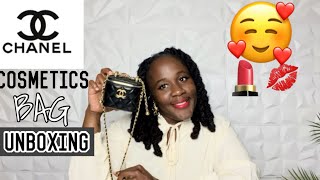 UNBOXING THE CUTEST CHANEL COSMETIC BAG | MAKEUP BAG💄💋| Chanel | Cosmetic Bag